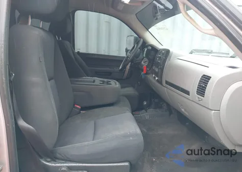 2010 Chevrolet Silverado 1500 Ls from USA, damaged, VIN 1GCSKREAXAZ162398